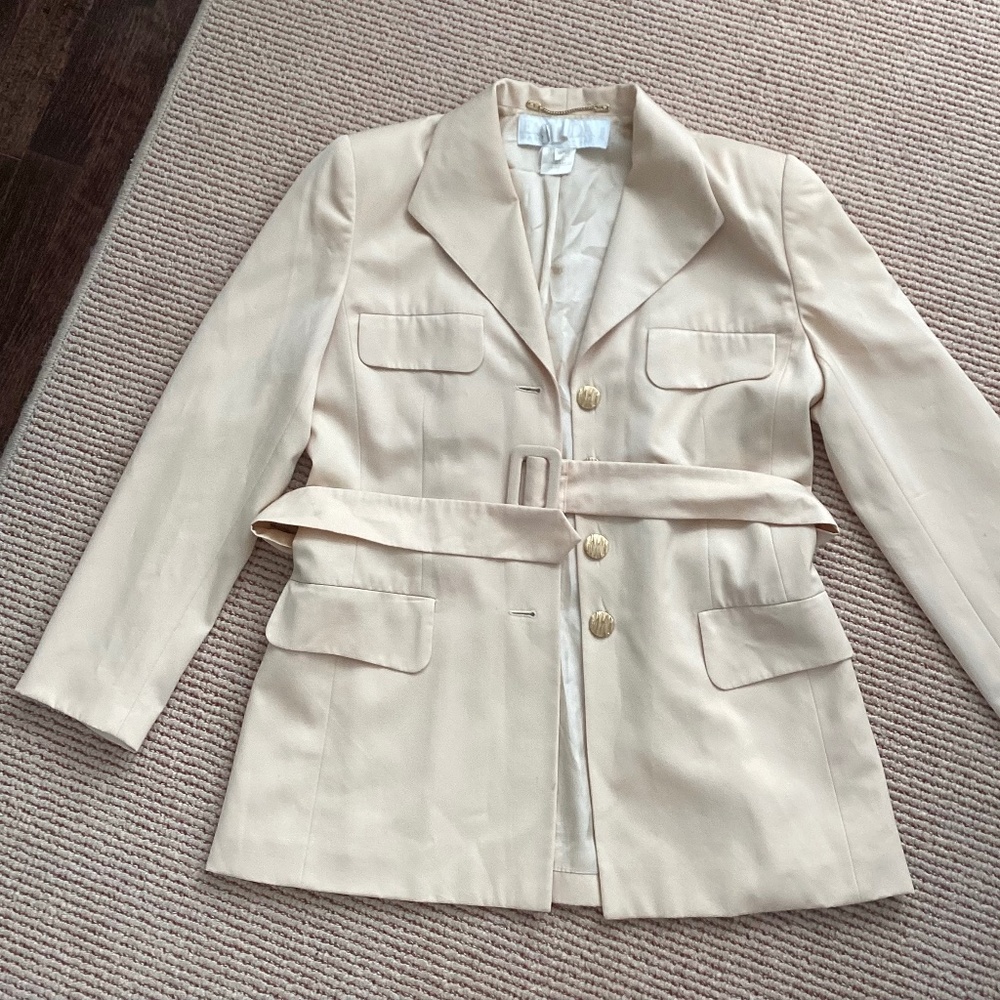 Escada woman’s blazer 1990s retro